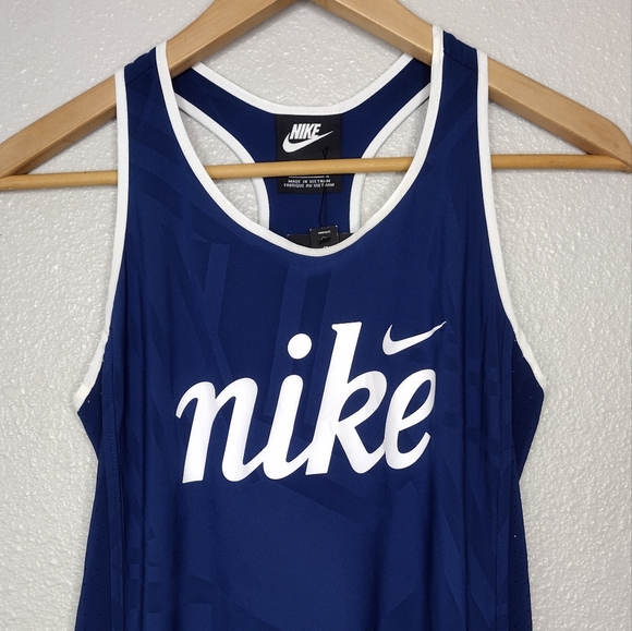 NWT Nike Standard Fit Girls Dress - Picture 3 of 12